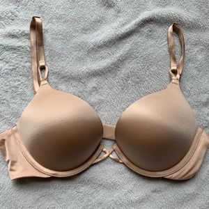 Victoria’s Secret Bombshell 2-Cup Sizes 34B Bra ✨